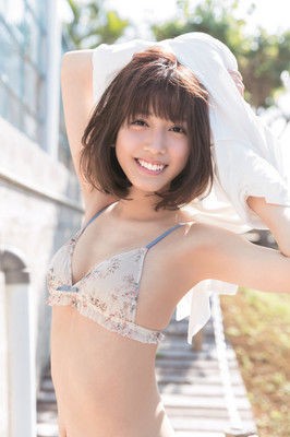 無料エ 動画おまとめ Http Eropika7 Com 松田るか 現役ライダー美女が白ビキニでセクシーに変身 ヤンジャン グラビア登場 俳優ニュース エンタメおまとめ