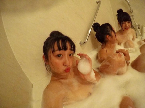 jk乳首流出 悲報】JKさん、友達の乳首が写ってることに気付かずインスタグラムに投稿してしまうｗｗｗｗｗｗｗw w w : 世紀末速報