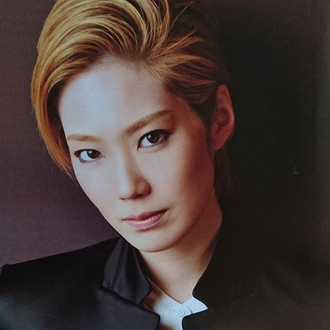 宝塚 宙組 宝塚への溢れる愛 愛月ひかるさん 花の道でホットにまったりと