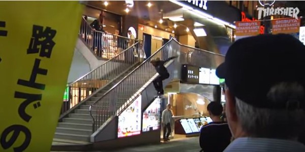 外国人スケートボーダーが渋谷で超危険行為 日本人大激怒 海外の反応 海外反応 I Love Japan