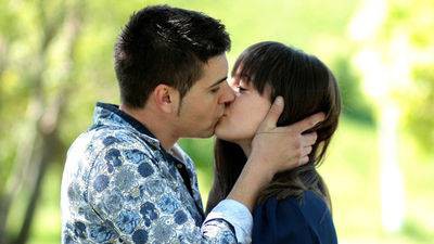 16歳の少年が13歳の彼女とキスして懲役4年6ヶ月の判決は妥当か 海外の反応 海外反応 I Love Japan