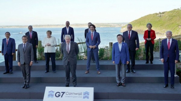 韓国 G7の集合写真から南アフリカの大統領を抹消してしまうｗ 海外反応 I Love Japan